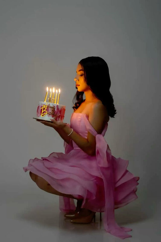 Robe de bal mignonne à épaules dénudées en mousseline de soie rose, courte et formelle, tenue de bal de 8e année, tenue d'été Hoco pour le collège, tenue d'anniversaire DH1009