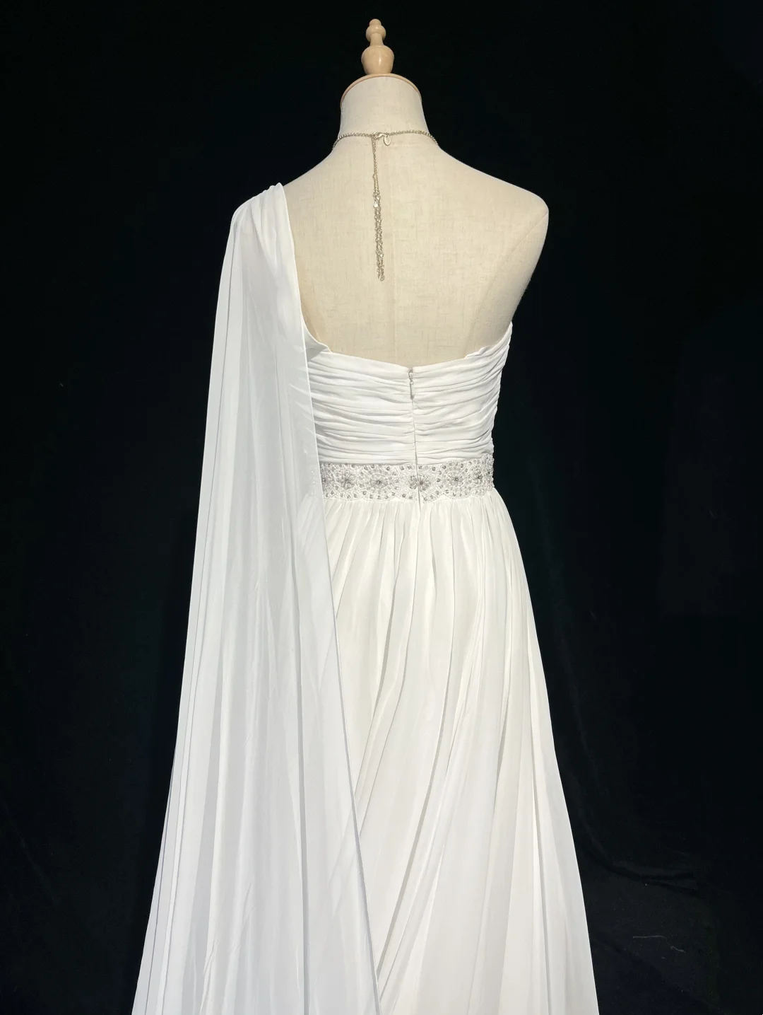Robe de mariée vintage des années 1960, coupe trapèze, asymétrique, sans manches, en mousseline plissée, perles, longue, blanche, élégante, DH1013