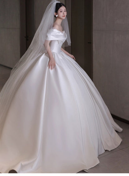 Jolie robe de mariée en satin blanc, épaules dénudées, longue, DH109