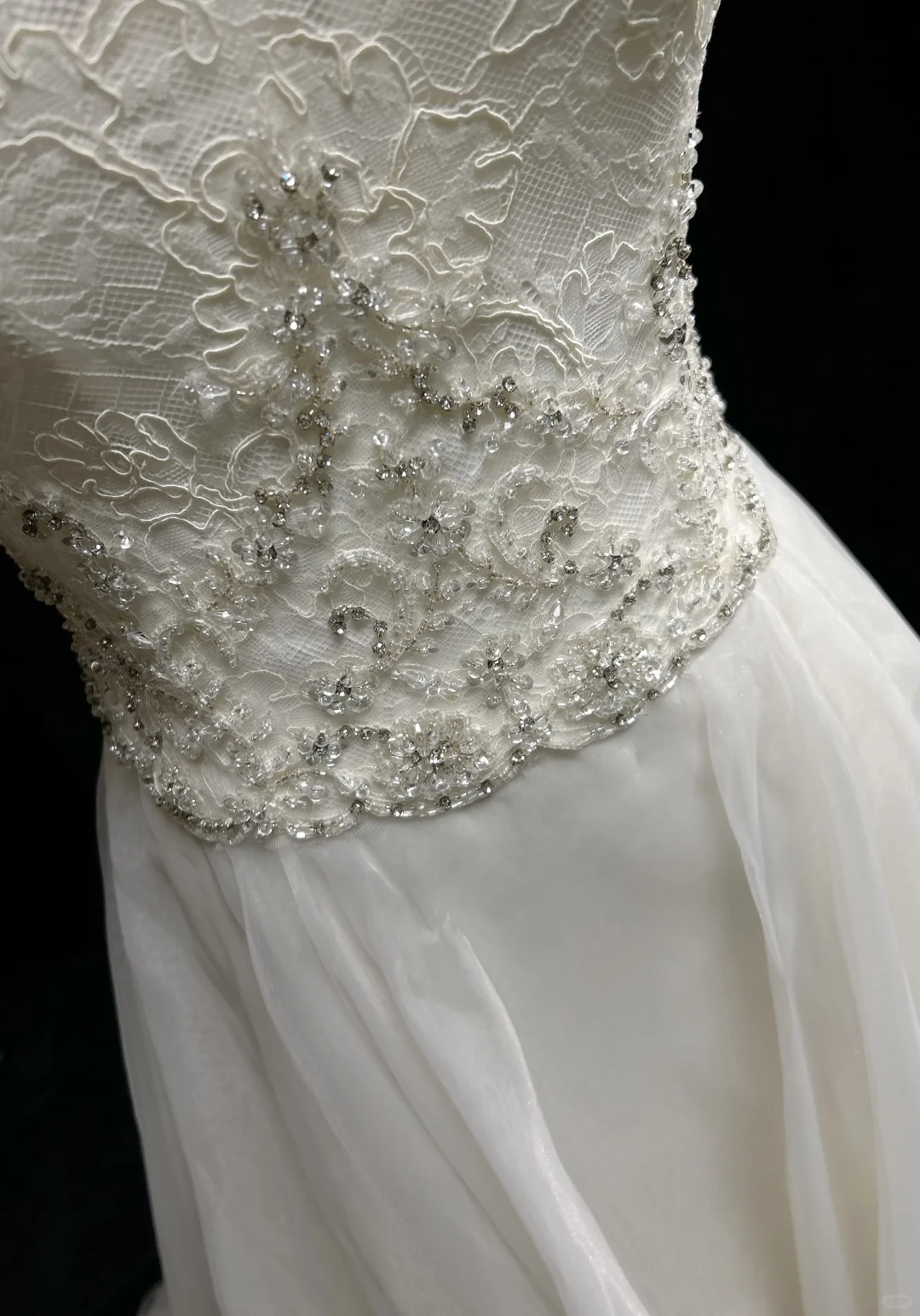 Robe de mariée unique, coupe trapèze, bretelles spaghetti, dentelle blanche, longue, style années 90, robe de mariée vintage, robes de mariée DH1259