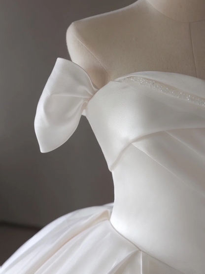 Prinzessin Brautkleid Ballkleid aus Satin mit schulterfreiem Rücken und weißen kurzen Ärmeln Brautkleider, schlichte Brautkleider DH1289