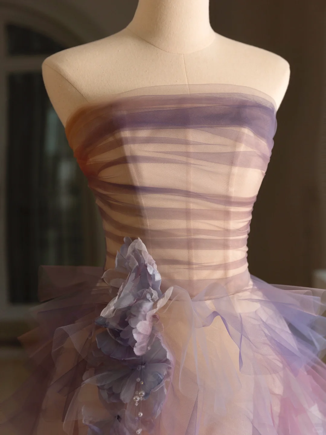 Luxus Ballkleid Trägerloses Ärmelloses Tüll Quinceanera Kleid Formale Kleider Vestido De 15 Anos Sweet 16 Kleid DH1293
