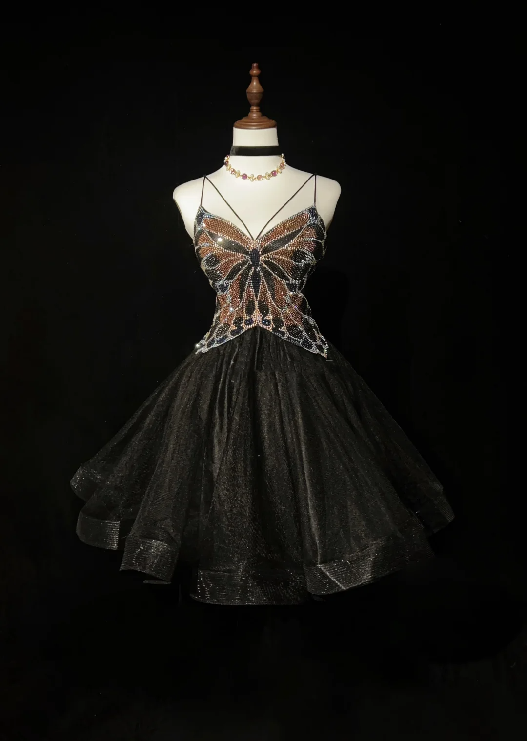 Süßes Ballkleid mit Spaghettiträgern, schwarzem Tüll, rückenfrei, kurz, Mini, formelles Homecoming-Kleid für die 8. Klasse, Cocktail-Abendkleid für die Mittelschule, Hoco-Outfits DH1455