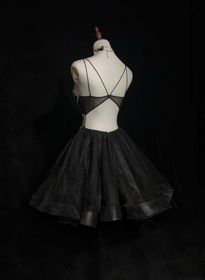 Süßes Ballkleid mit Spaghettiträgern, schwarzem Tüll, rückenfrei, kurz, Mini, formelles Homecoming-Kleid für die 8. Klasse, Cocktail-Abendkleid für die Mittelschule, Hoco-Outfits DH1455
