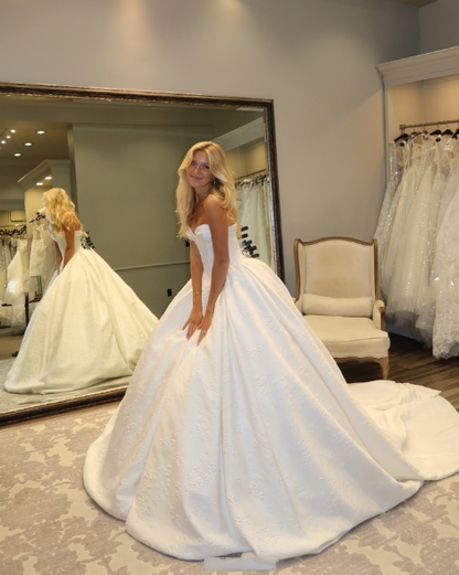 Retro Ballkleid Schatz Ärmelloses Weißes Satin Brautkleid Bescheidene Brautkleider Prinzessin Brautkleider DH1476