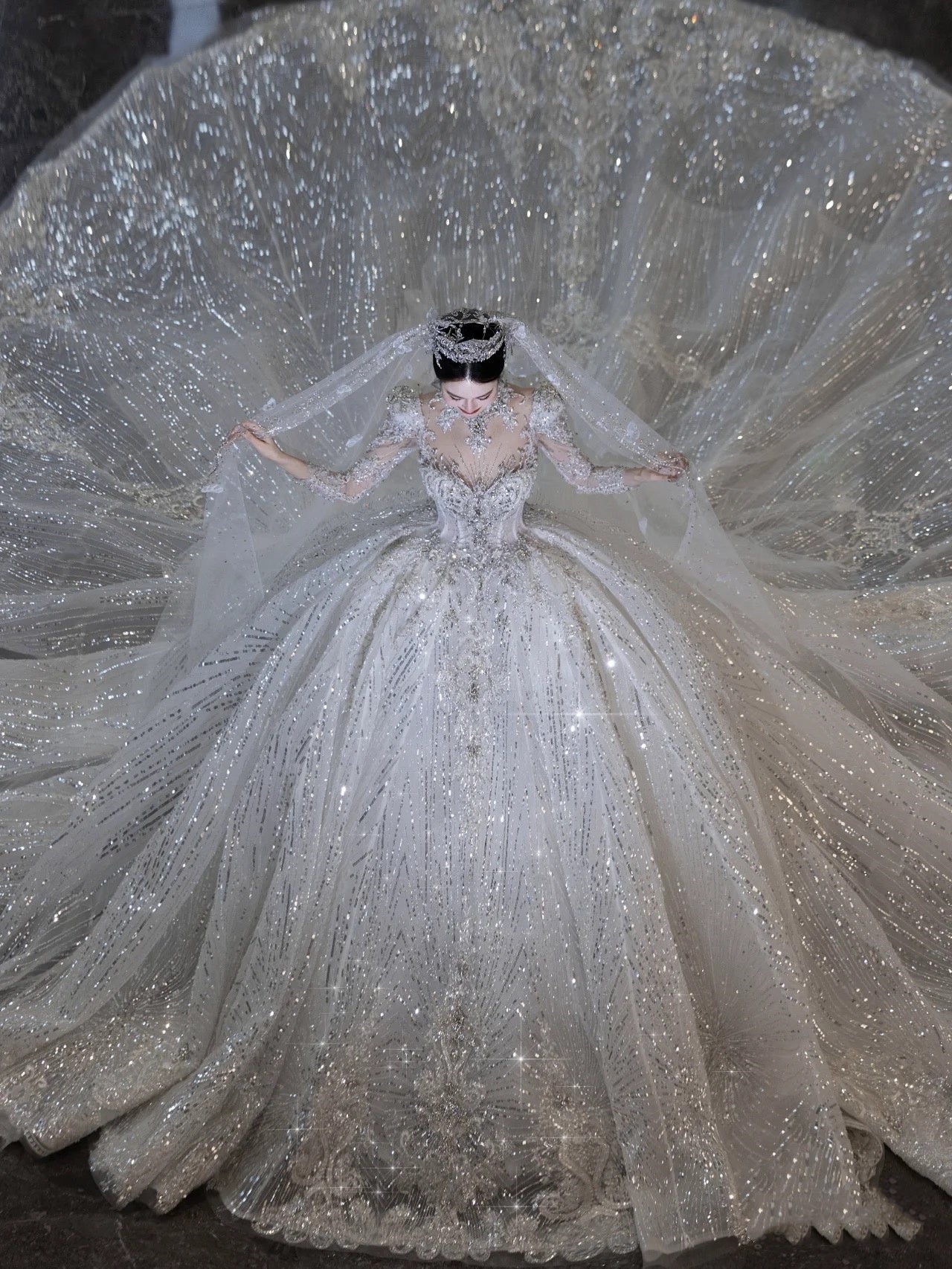 Robe de mariée blanche de luxe à paillettes et dentelle, décolleté en cœur, robe de mariée modeste, robe de princesse, DH1494