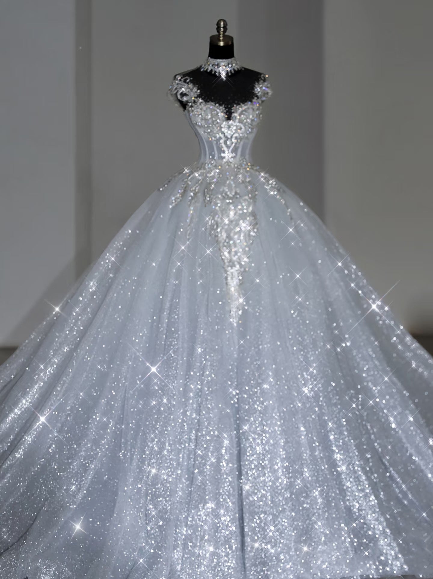 Einzigartiges Brautkleid Ballkleid Scoop Weiß Pailletten Lange Brautkleider Luxus Brautkleid Brautkleider DH1519