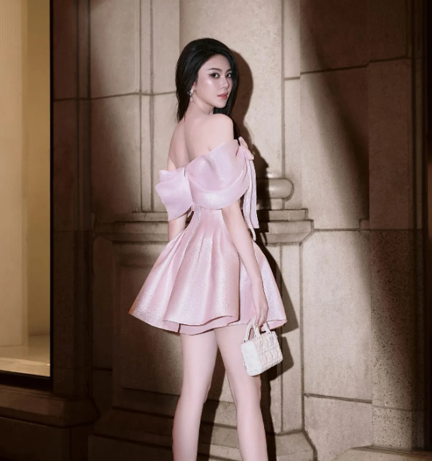 Sexy A line Off The Shoulder Sequin Pink Short Mini Formal 7th Grade Homecoming Dresses Middle School Cocktail Night Dress Hoco Outfits DH1531