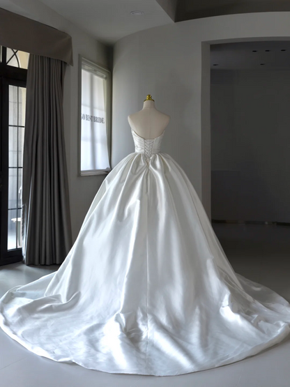 Prinzessin Brautkleid Ballkleid Trägerloses Satin Brautkleid Mit Rüschen Weiße Brautkleider Einfache Brautkleider DH1552