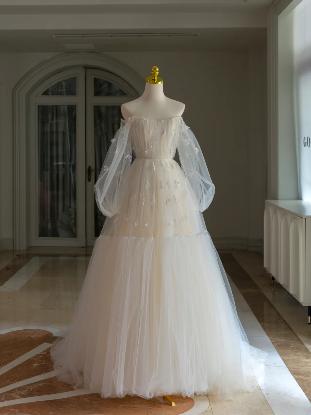 Princess Bridal Dress Ball Gown Off The Shoulder Lace Tulle Wedding Dress With Long Sleeves Wedding Dresses Modest Wedding Gowns DH1614