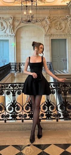 Modest A line Square Neck Black Satin Mini Short Formal 8th Grade Homecoming Dresses Middle School Semi Formal Hoco Dress Cocktail Outfits DH1672