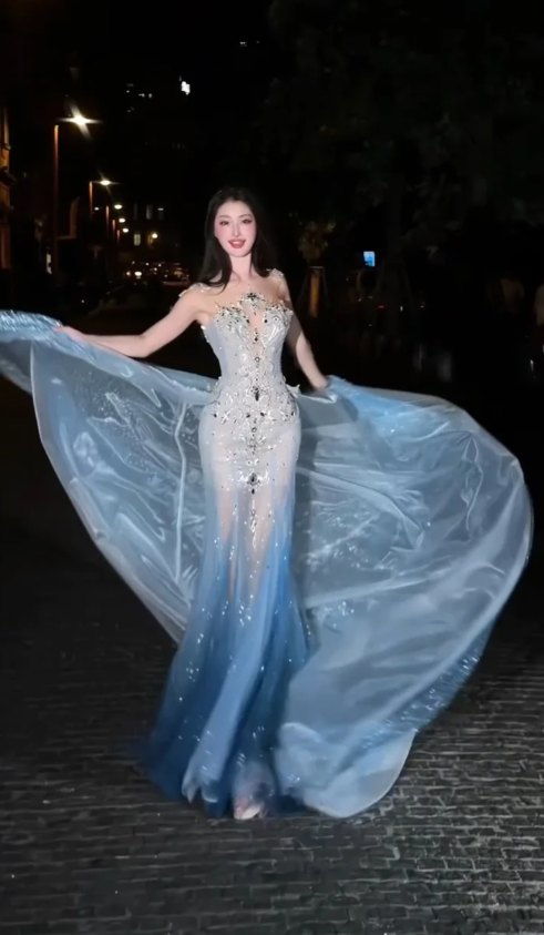 Luxus Meerjungfrau High Neck Hellhimmelblau Brautkleid Bescheidene Brautkleider Prinzessin Brautkleider DH1778