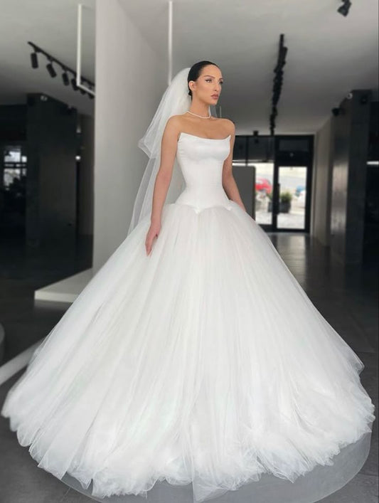 Romantisches Brautkleid Brautkleid Ballkleid Trägerloses Tüll Brautkleid Weiße Satin Brautkleider Bescheidene Brautkleider DH1779