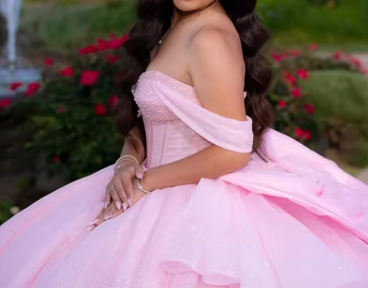 Hübsches Ballkleid aus der Schulter rosa Tüll lange Quinceanera Kleid formale Kleider Vestido de 15 Anos Sweet 16 Kleid DH1841