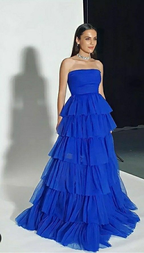 Elegantes A-Linien-trägerloses Königsblau-Tüll-Langes Ballkleid Partykleid 21. Geburtstags-Outfits Abschlusskleider DH186