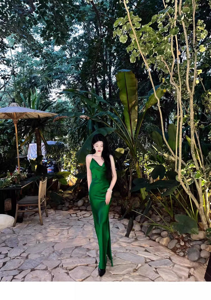 Sexy Etuikleid Spaghettiträger Grün Rückenfrei Satin Lange Ballkleider Partykleid 20. Geburtstag Outfits Abschlusskleider DH1886
