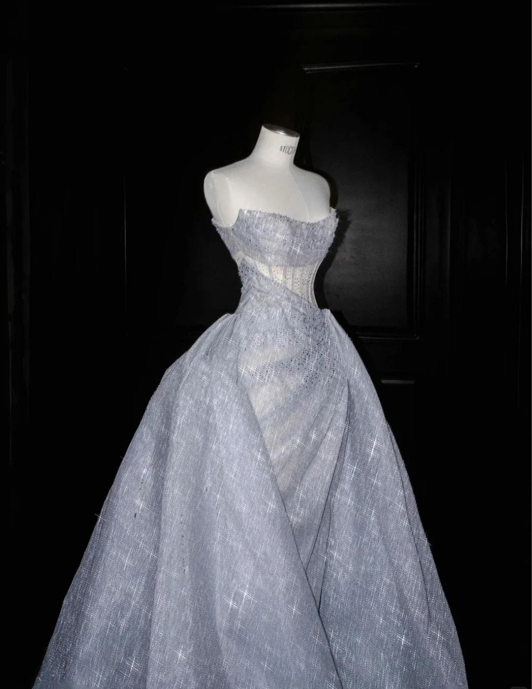 Sexy Meerjungfrau Trägerloses Silbergrau Pailletten Lange Ballkleider Partykleid 20. Geburtstag Outfits Abschlusskleider DH1896