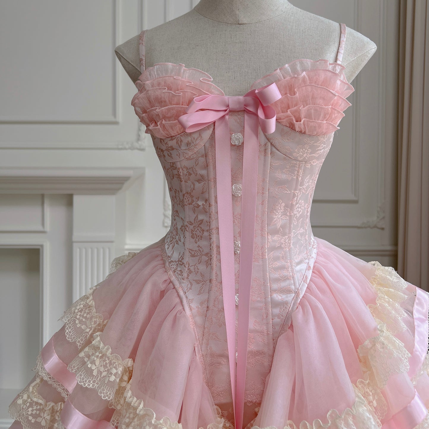 Modest Ball Gown Spaghetti Straps Sleeveless Lace Grad Dress Inspo Short Mini Formal 8th Grade Homecoming Dresses High School Hoco Court Dress Graduation Dress Cocktail Gown Birthday Outfits D1938