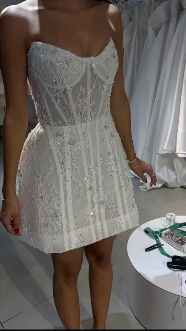 Robe de mariée modeste, coupe trapèze, décolleté en cœur, courte, en dentelle, pour l'été, DH20