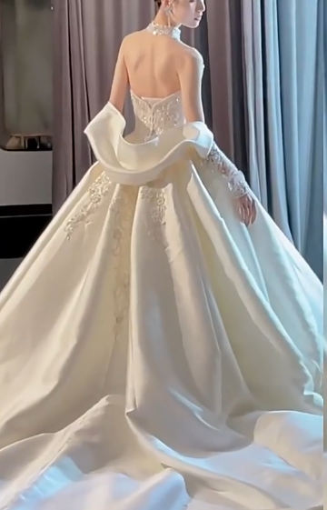 Romantisches Brautkleid Brautkleid Ballkleid Trägerloses Brautkleid Weiße Spitzenapplikationen Brautkleider Bescheidene Brautkleider DH2040