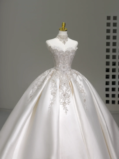 Romantisches Brautkleid Brautkleid Ballkleid Trägerloses Brautkleid Weiße Spitzenapplikationen Brautkleider Bescheidene Brautkleider DH2040
