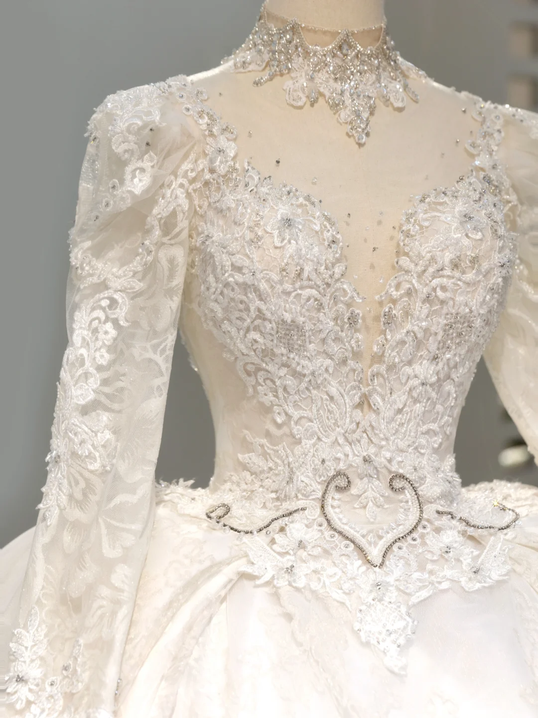Romantisches Brautkleid Brautkleid Ballkleid High Neck Spitze Brautkleid Weiße Brautkleider Bescheidene Brautkleider DH2046