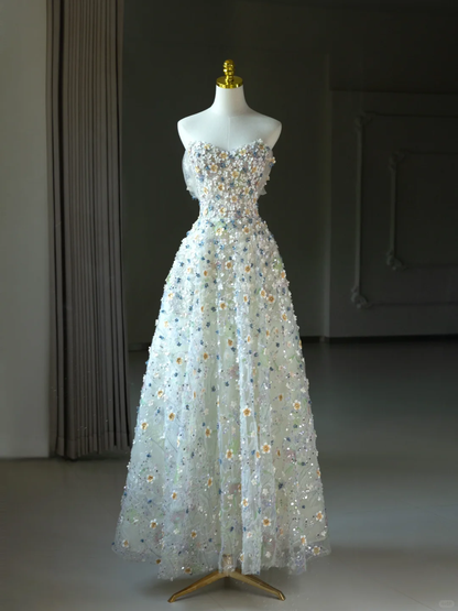 Märchenhafte A-Linie Herzausschnitt Floral Pailletten Lange Ballkleider Partykleid 20. Geburtstag Outfits Abschlusskleider DH2069