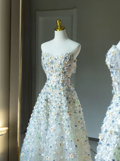 Märchenhafte A-Linie Herzausschnitt Floral Pailletten Lange Ballkleider Partykleid 20. Geburtstag Outfits Abschlusskleider DH2069