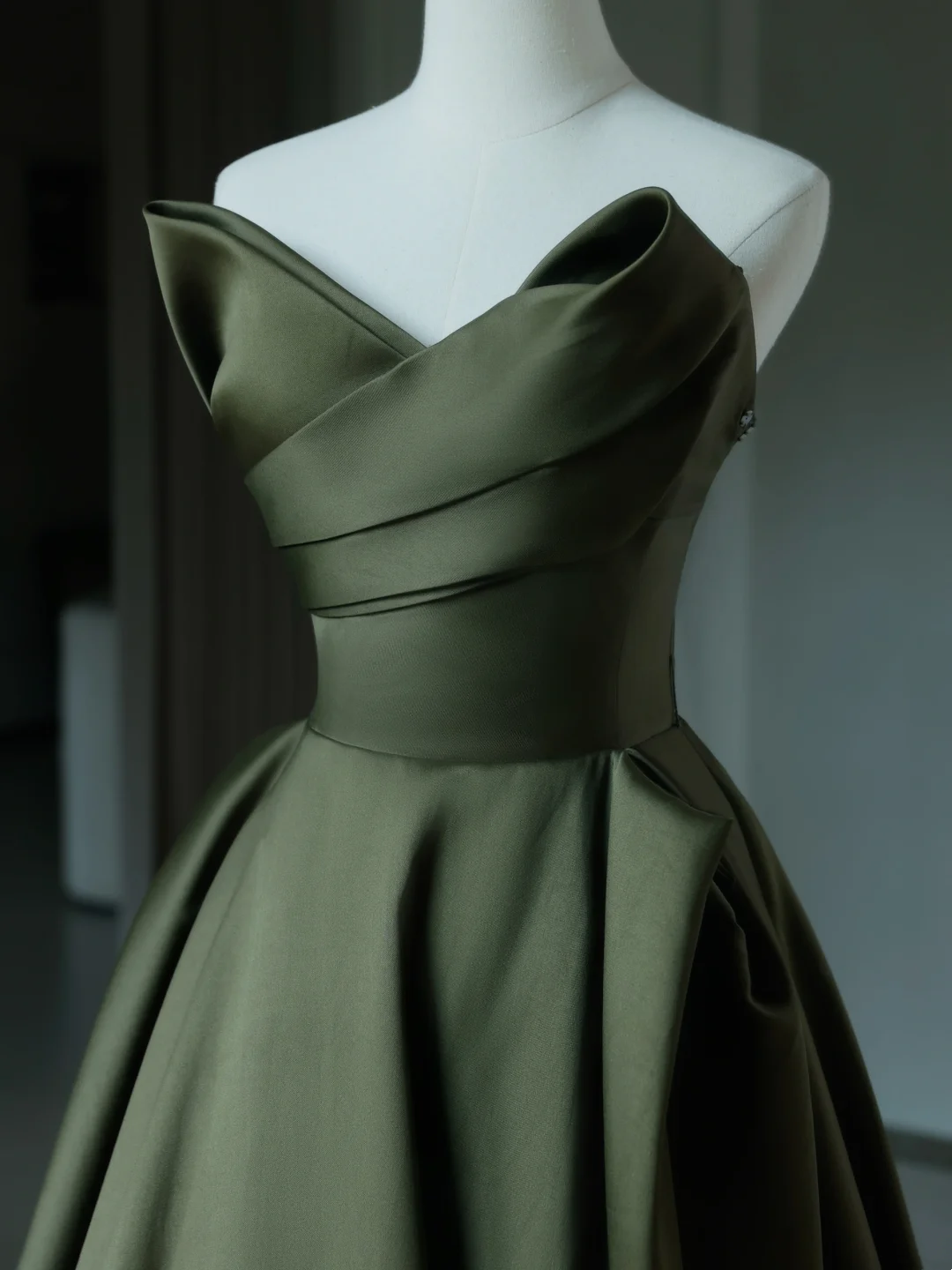 Einfache A-Linie Herzausschnitt Satin Grün Lange Ballkleider Partykleid 21. Geburtstag Outfits Abschlusskleider DH2070
