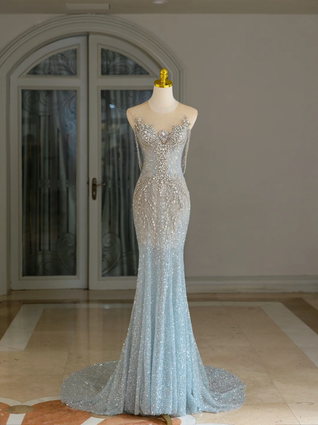 Sexy Meerjungfrau U-Ausschnitt Hellblau Pailletten Lange Ballkleider Partykleid 20. Geburtstag Outfits Abschlusskleider DH2078
