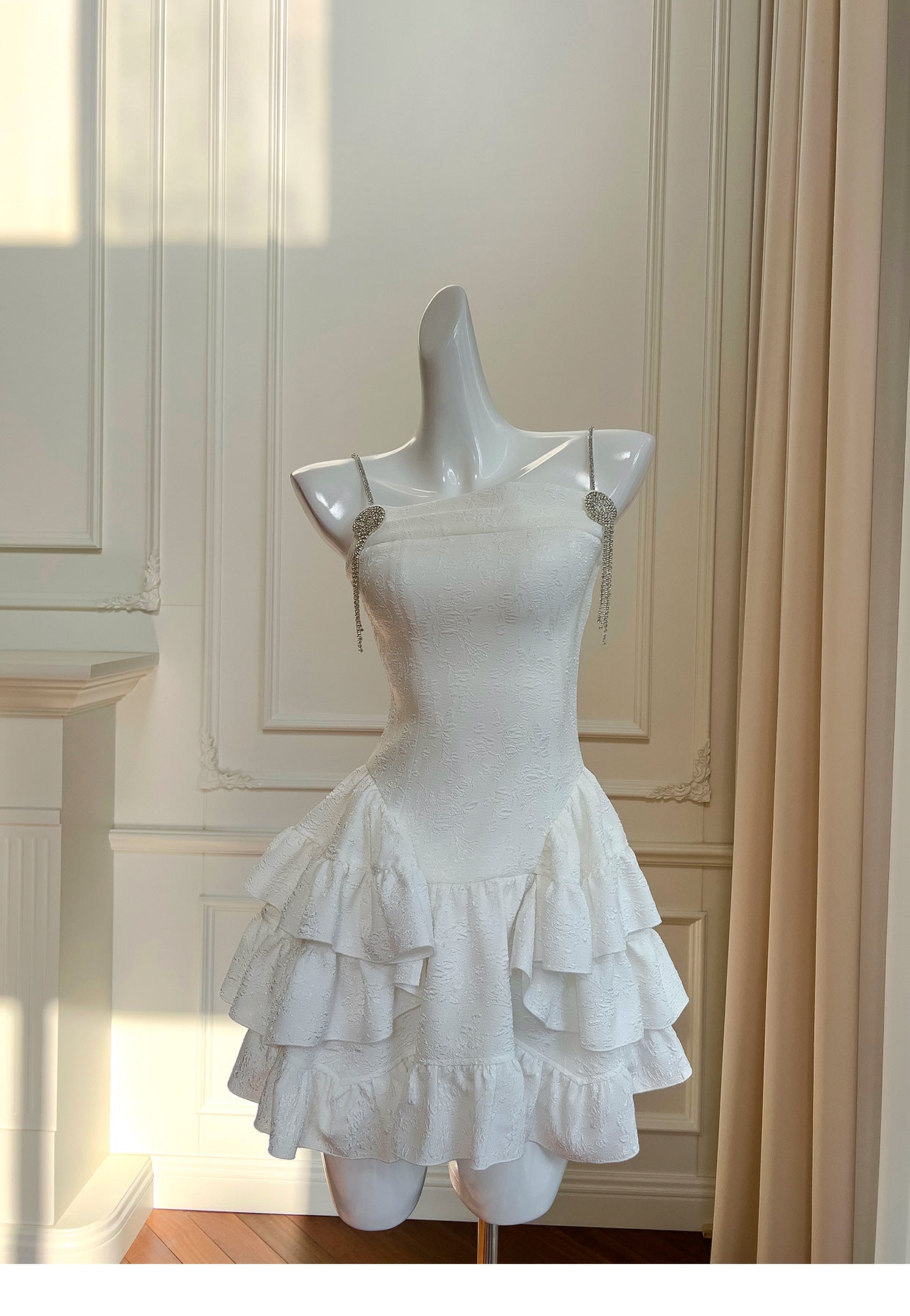 Modest A Line Spaghetti Straps White Satin Formal 8th Grade Homecoming Dresses Middle School Short Birthday Gowns Graduation Dress Hoco Outfits DH2107