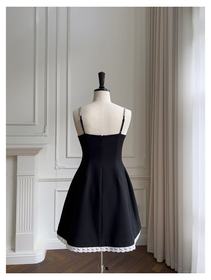 Pretty A Line Spaghetti Straps Little Black Dress Satin Short Formal Homecoming Dresses Middle School Short 21st Birthday Outfits Graduation Dress Mini Cocktail Dresses DH2301