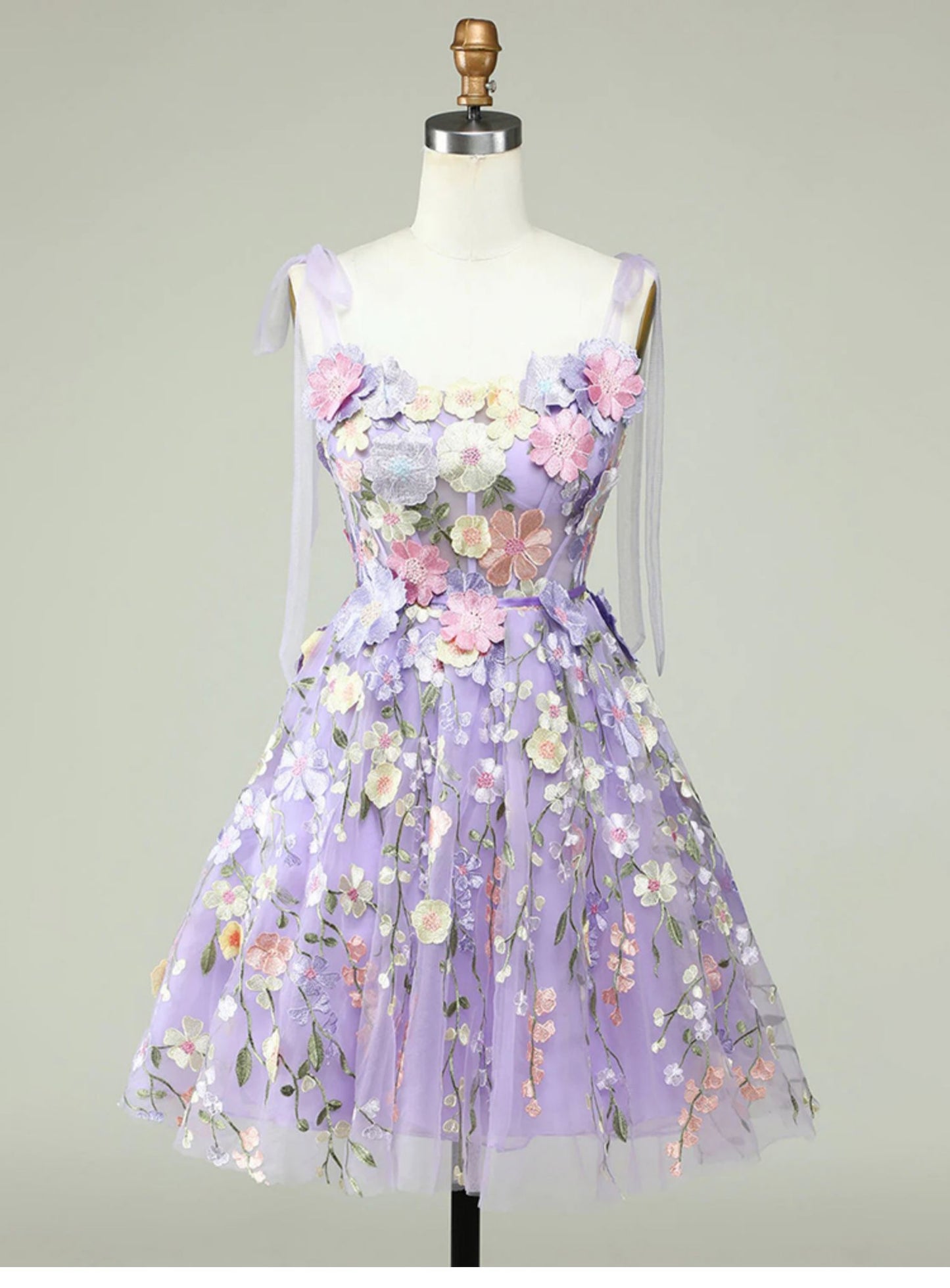 Cute A Line Spaghetti Straps Lilac Tulle Lace Formal Homecoming Dresses 18th Birthday Outfits Graduation Dress Short Mini Hoco Dresses DH2538