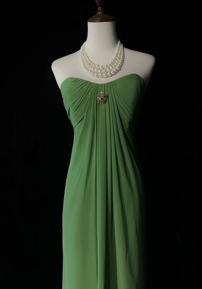Retro A-Linie Herzausschnitt Grün Chiffon Ärmellos Plissee Lange Ballkleider Partykleid 21. Geburtstag Outfits Abschlusskleider DH2668
