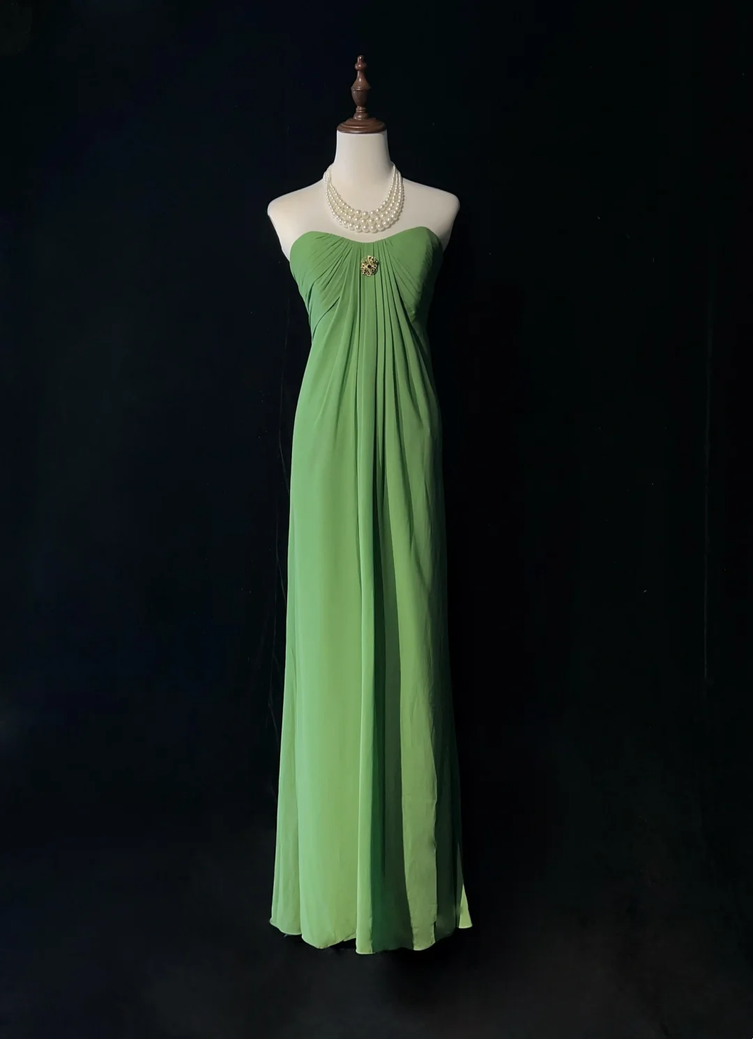 Retro A-Linie Herzausschnitt Grün Chiffon Ärmellos Plissee Lange Ballkleider Partykleid 21. Geburtstag Outfits Abschlusskleider DH2668
