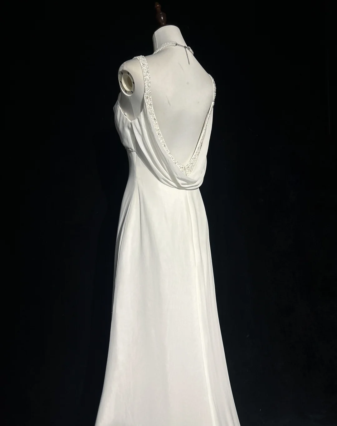 Robe de mariée vintage sirène bretelles spaghetti dos nu mousseline perles blanches longue robe de mariée robes de mariée rétro robes de mariée modestes DH2669