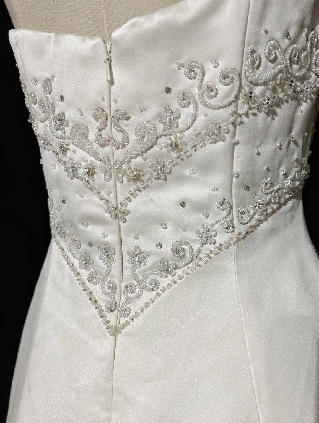 Robe de mariée vintage trapèze bustier en satin blanc, longue robe de mariée rétro, robes de mariée modestes DH2677