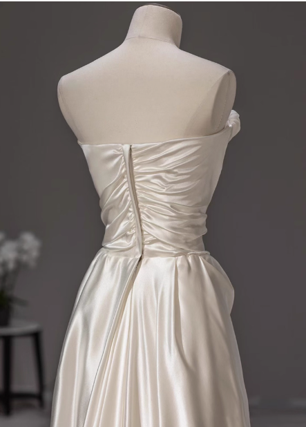 Süßes Ballkleid Spaghettiträger Silbergrau Mini Kurzes Formales Homecoming-Kleid Party Kurzes Ballkleid Hoco Kleider DH2684