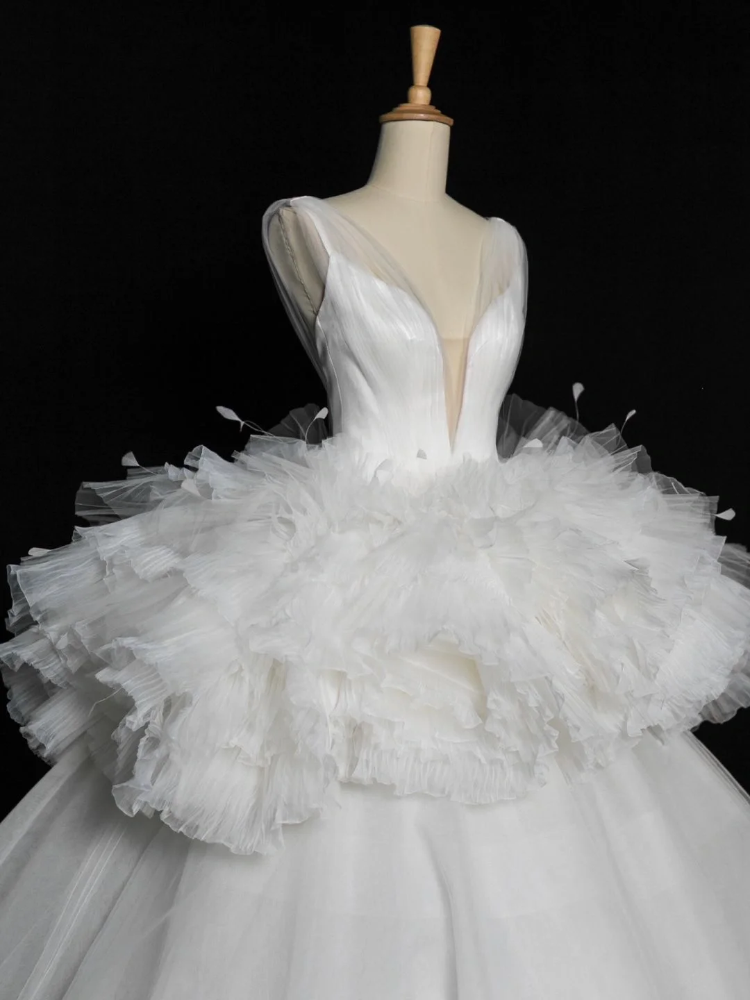 Elegantes Brautkleid Ballkleid V-Ausschnitt Weiß Tüll Sommer Lange Brautkleider Brautkleid Brautkleider DH348