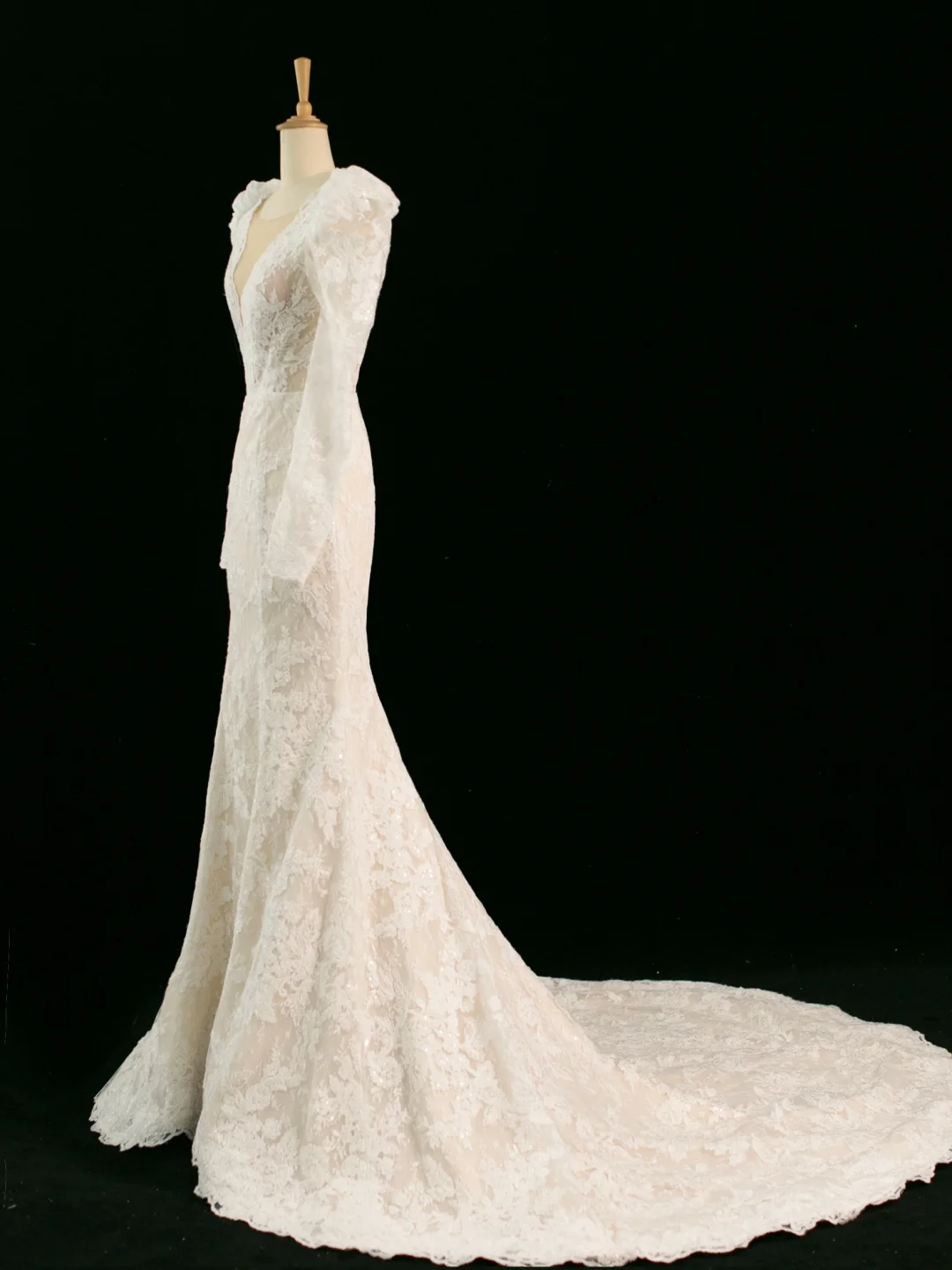 Hübsches Hochzeitskleid Meerjungfrau V-Ausschnitt Elfenbein Ärmellose Spitze Lange Vintage Brautkleider Brautkleider Brautkleid DH357