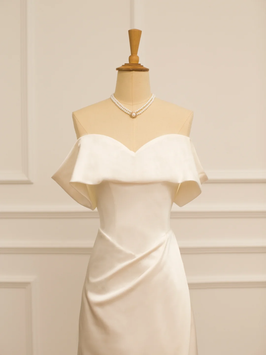 Jolie robe de mariée trapèze, épaules dénudées, manches courtes, blanche, longue, DH359