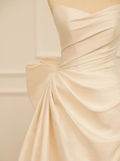 Robe de mariée élégante, robe de bal, manches en cœur, satin ivoire, robes de mariée longues d'été, robes de mariée DH362