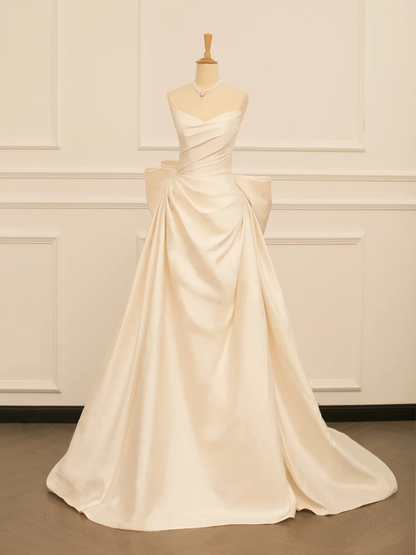 Robe de mariée élégante, robe de bal, manches en cœur, satin ivoire, robes de mariée longues d'été, robes de mariée DH362