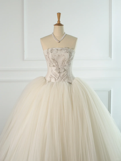 Elegantes Brautkleid Ballkleid Trägerlos Ärmellos Weiß Tüll Sommer Brautkleider Brautkleid Brautkleider DH371