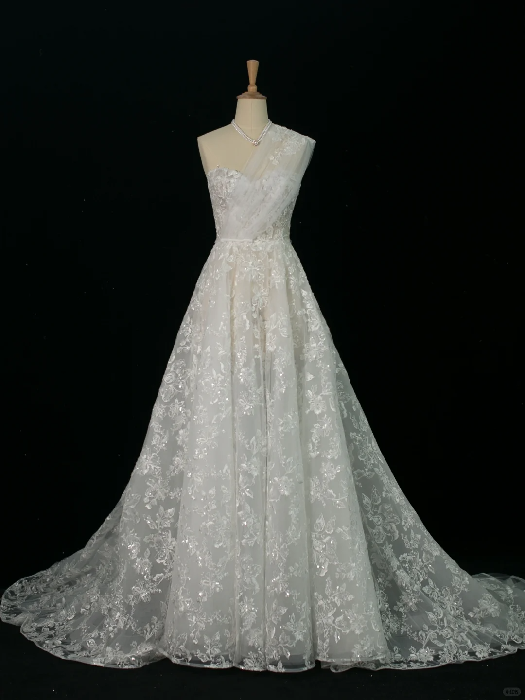 Elegantes Brautkleid Ballkleid Eine Schulter Ärmellose Weiße Spitze Sommer Brautkleider Braut Kleid Brautkleider DH373