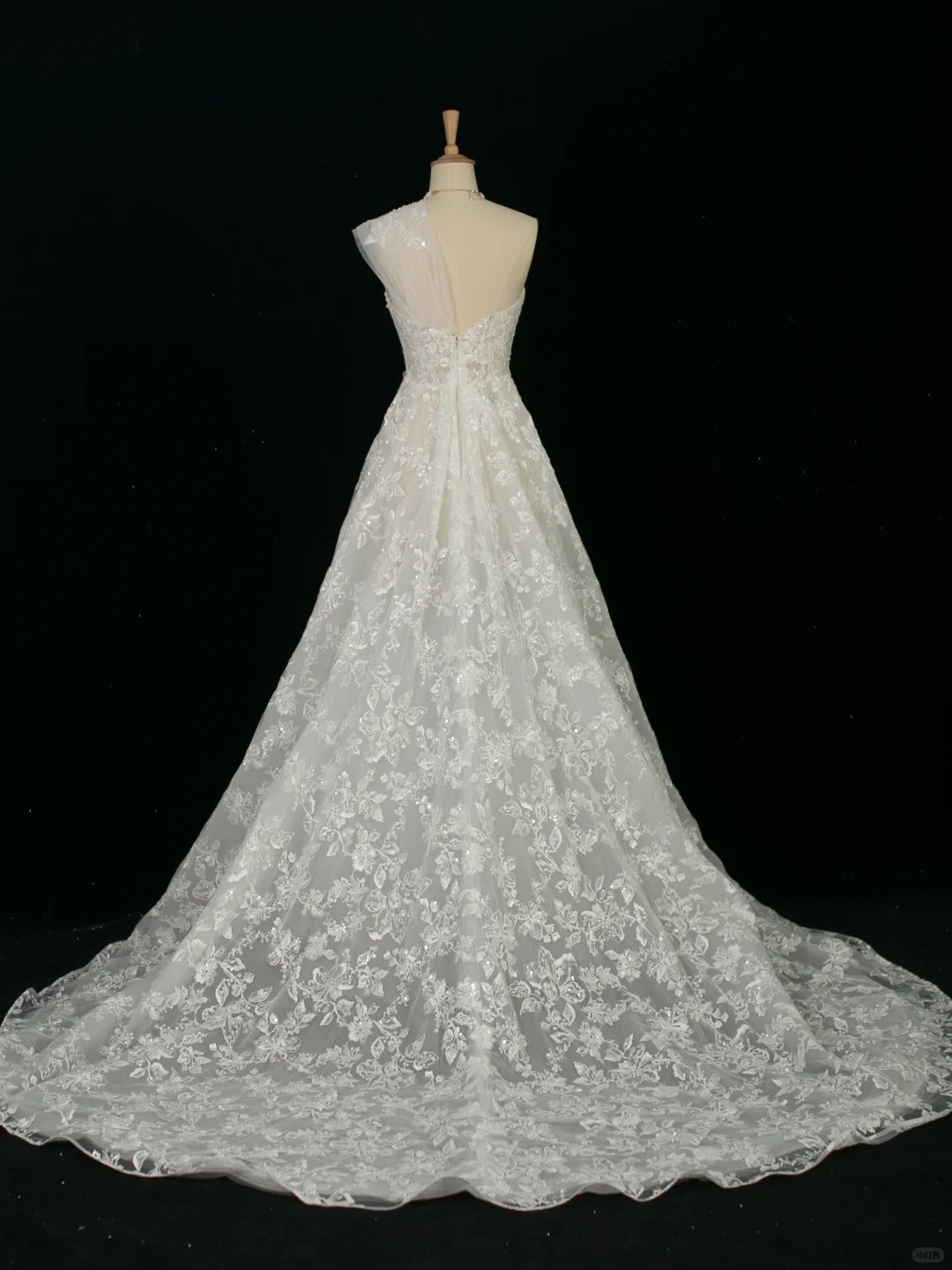 Elegantes Brautkleid Ballkleid Eine Schulter Ärmellose Weiße Spitze Sommer Brautkleider Braut Kleid Brautkleider DH373