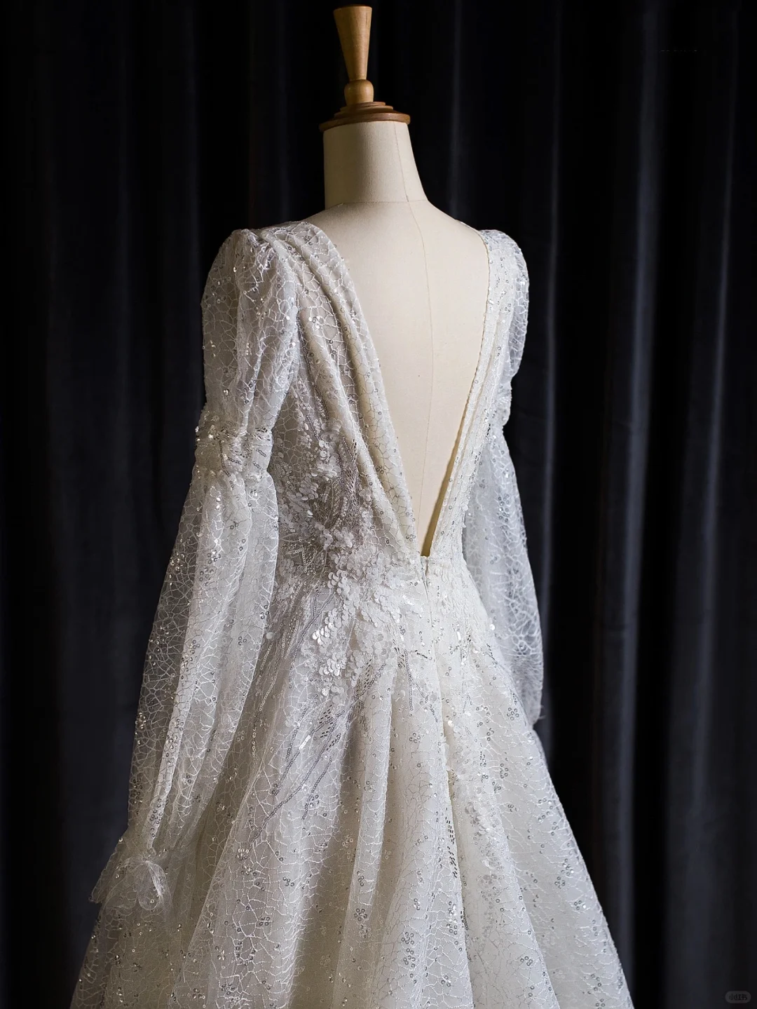 Robe de mariée vintage trapèze, col en V, manches longues, paillettes, blanche, longue, DH402