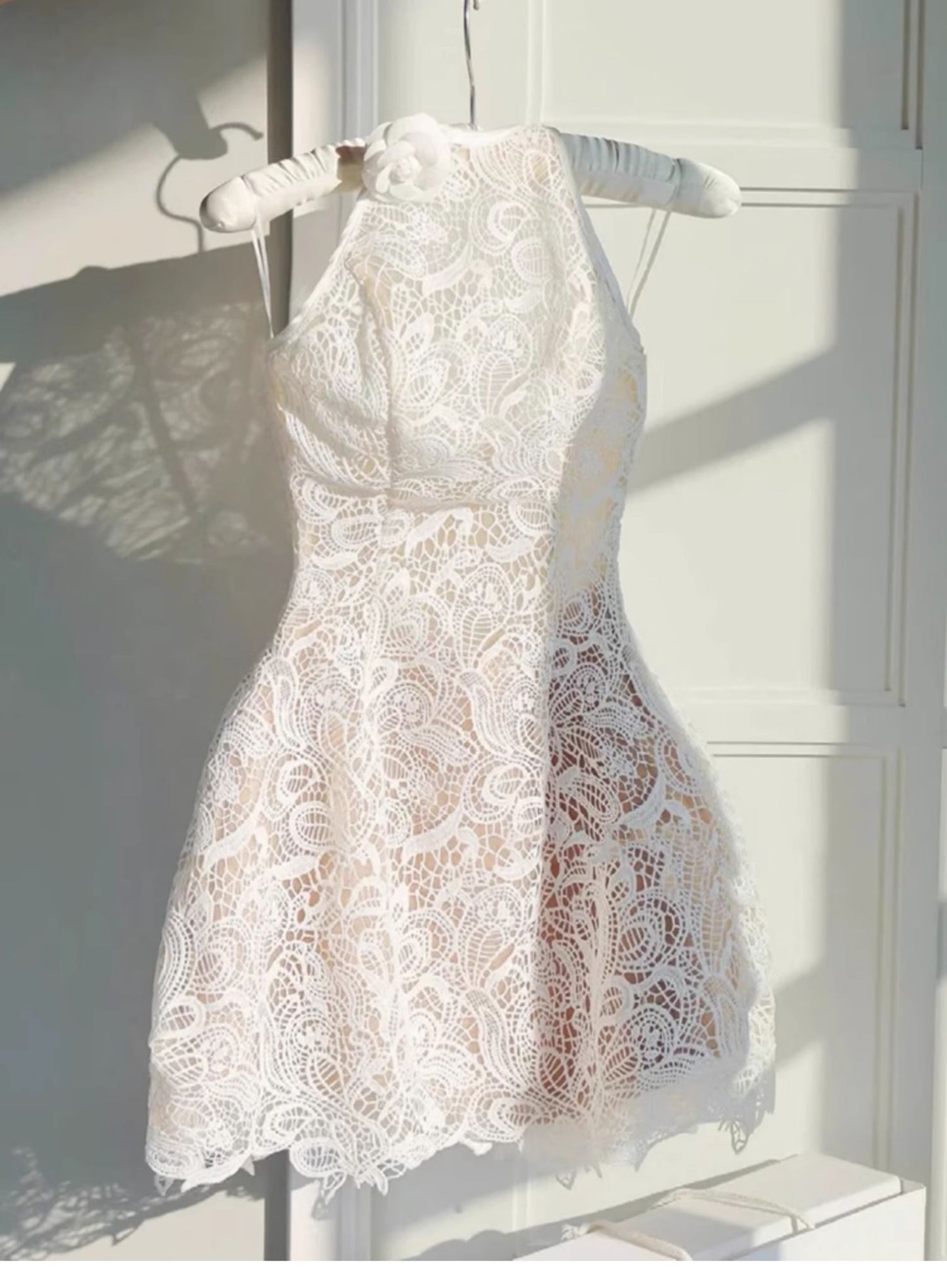 Pretty A Line High Neck White Lace Short Summer Homecoming Dress Hoco Dress Birthday Outfit 21st Birthday Mini Party Dresses DH417