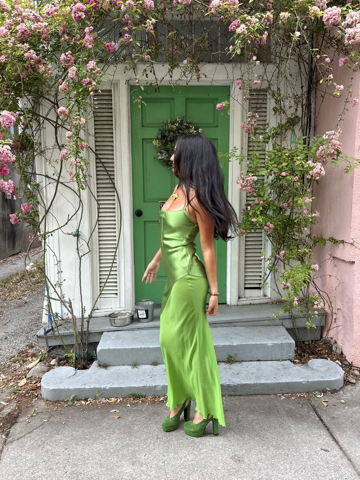 Robe de soirée élégante sirène à bretelles spaghetti en satin vert, tenue d'été pour 20e anniversaire, 18e anniversaire, DH476