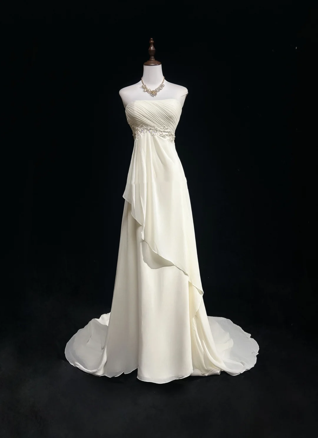 Robe de mariée vintage trapèze sans bretelles en mousseline de soie blanche, longue, sans manches, robe de plage, robe de mariée avec perles, DH540